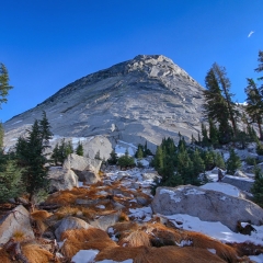 Cathedral Lakes Trail