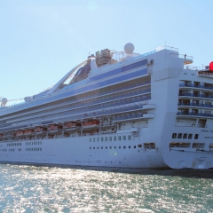 Cruise Ship