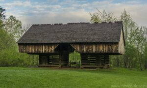 Cantilevered Barn