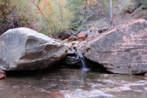 Middle Emerald Pool