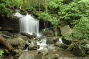 Rainbow Falls, sub falls