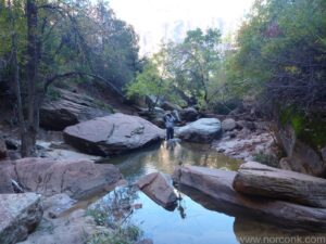 Middle Emerald Pool